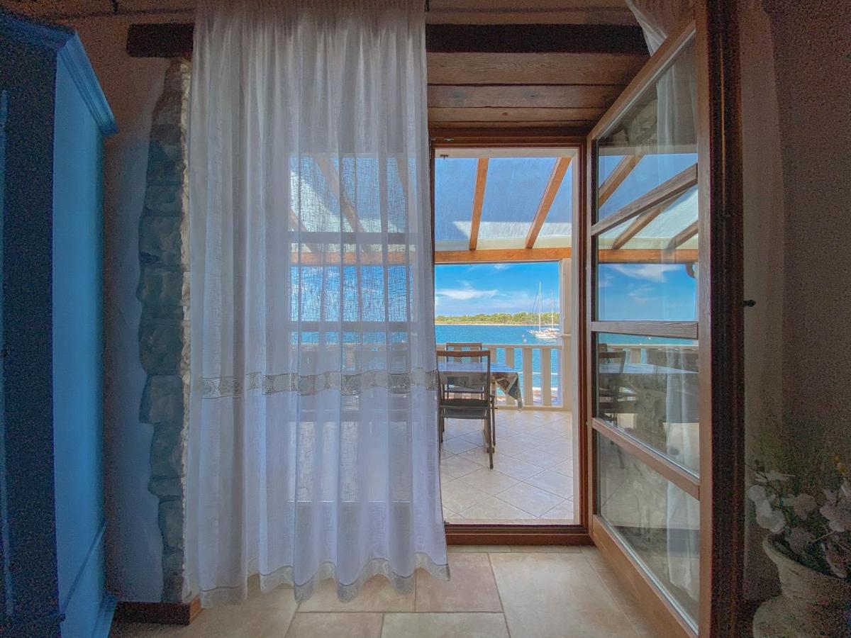 Apartment Laura Novigrad  ภายนอก รูปภาพ